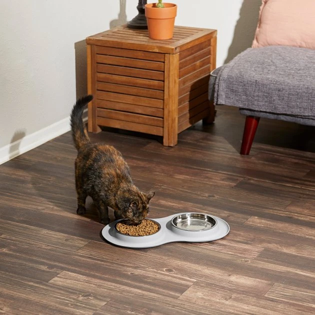 Frisco Double Stainless Steel Dog & Cat Bowl with Silicone Mat, Light Gray, 1.75 Cups 9 Frisco Double Stainless Steel Dog & Cat Bowl with Silicone Mat, Light Gray, 1.75 Cups - Image 7